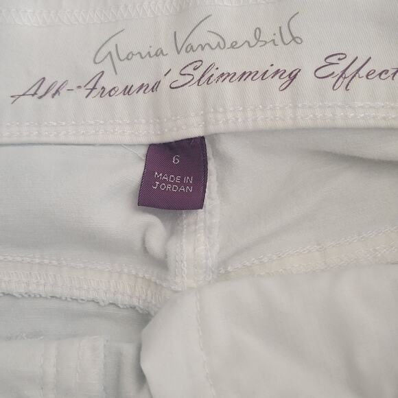 Gloria Vanderbilt White Jeans Size 6 All Around Slimming Effect 5 pocket Capri - Picture 3 of 11